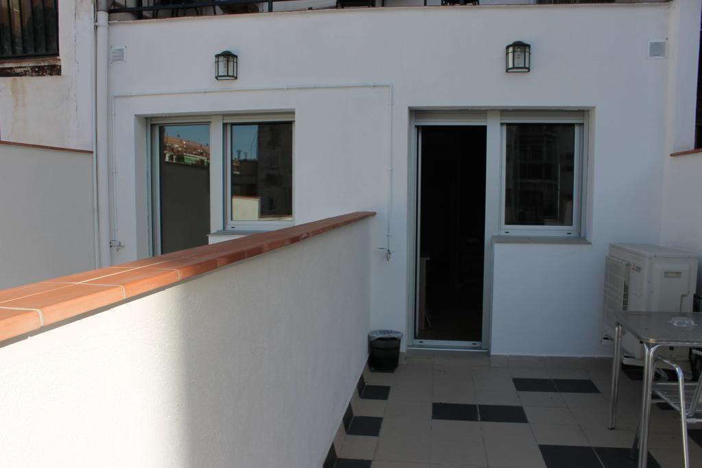 Hostal Cal Siles El Prat de Llobregat Exterior photo
